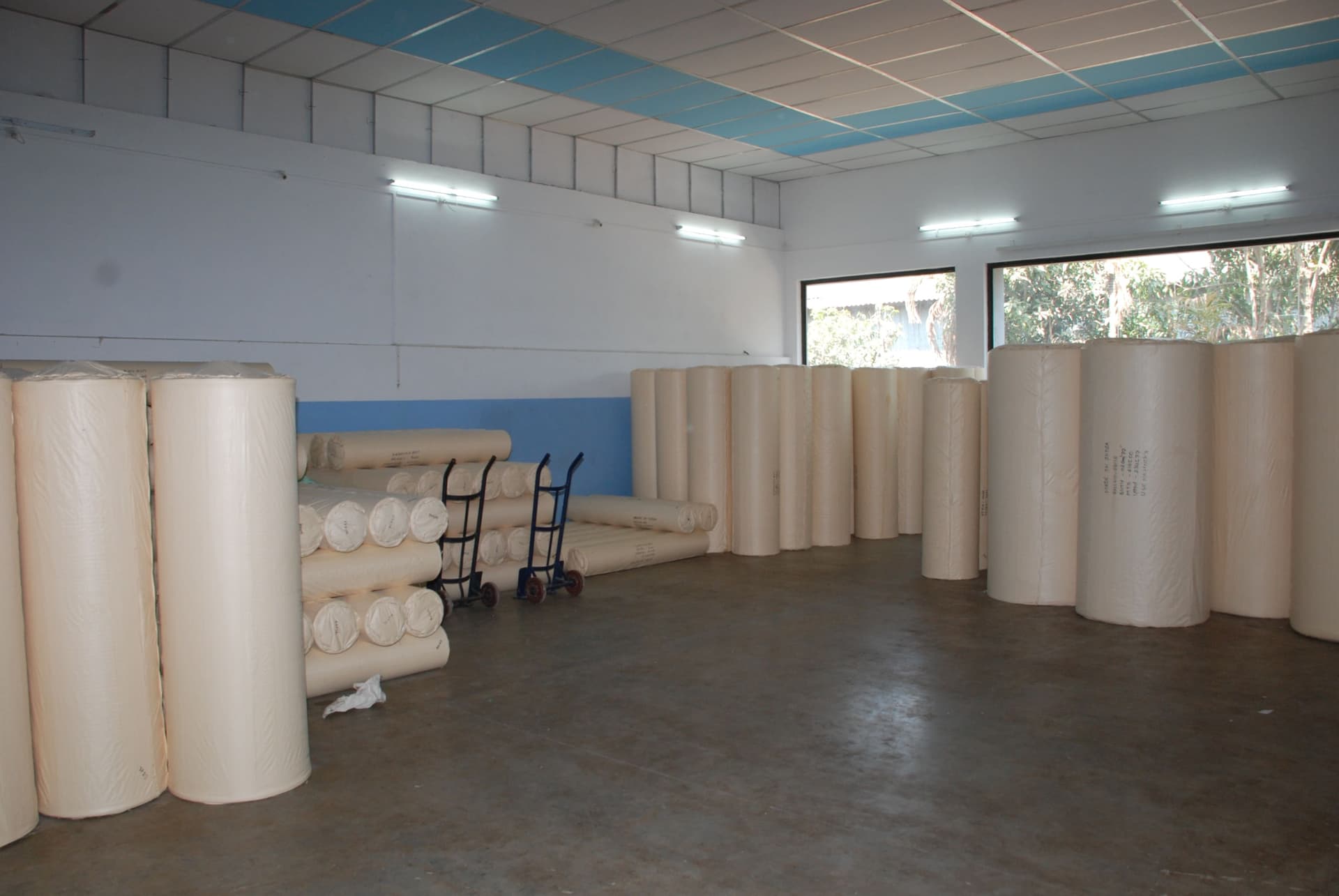 Jumbo fabric rolls up to 3,000 metres produced by Umed Group